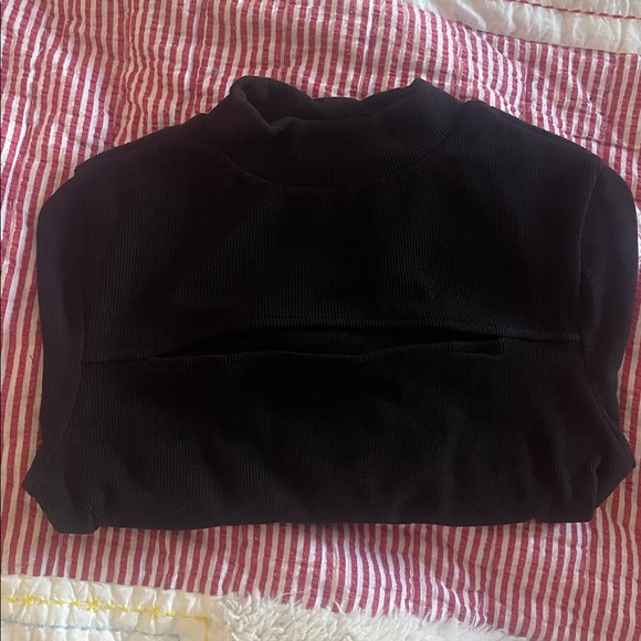 Mock Neck Cut Out Top - Picture 5 of 5